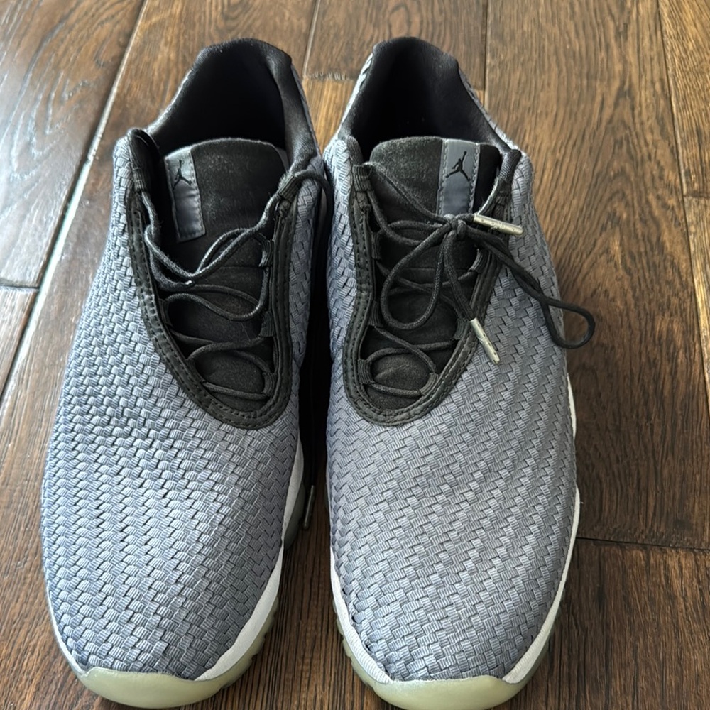 LIKE NEW Jordan Future Low Top Gray Shoes Size 13.